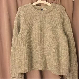 H&M Gray sweater top